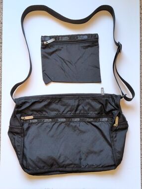 Lesportsac Black Crossbody/Messenger Shoulder Bag with Removable Pouch
